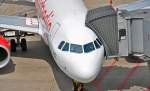 A319 A 319-112 der Air Berlin, D-ABGR, am Gate in D�sseldorf - 07.06.2010