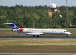 berlin-tegel-txl SAS Canadair Regjet CRJ900 OY-KFF nach der Landung in Berlin-Tegel am 03.06.2010