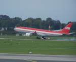 Der A330 beim Aufsetzten ...  Florian Derwarf 24.09.2007