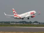 Sky Airlines B 737-83N TC-SKR beim Start in Berlin-Sch�nefeld am ...
