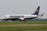 Ryanair B 737-8AS EI-DPX beim Start in Berlin-Sch�nefeld am 10.06.2010 ...