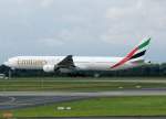Emirates, A6-EMO, Boeing 777-300, ...  Wolfgang Kleuser 26.10.2010