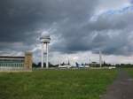 Berlin-Tempelhof
Ostseite
18.08.10    ...  Matthias Weber 16.11.2010