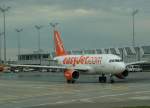 EasyJet, G-EZDV, Airbus A ...  Wolfgang Kleuser 24.11.2010