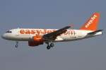 EasyJet, G-EZIS, Airbus, A319-111, ...  Kurt Greul 25.11.2010