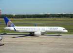 Continental Airlines B 757-224 ...  Frank Maczkowicz 26.11.2010