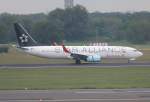 Austrian B 737-8Z9 OE-LNT ...  Frank Maczkowicz 04.12.2010