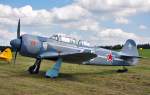 Yak-11, zugelassen in Frankreich ...  Rolf Reinhardt 04.12.2010