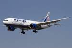 Transaero, EI-UNZ, Boeing, B777-222, ...  Kurt Greul 11.12.2010