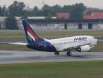 Malev B 737-6Q8 HA-LOD beim Start in Berlin-Tegel am 04.09.2010 ...