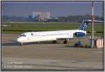 berlin-schonefeld-sxf Hier ist ein MD90 der Blue Line Fluggesellschaft auf dem Flughafen Berlin-Sch�nefeld gelandet. 14.10.05