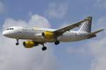 Vueling, EC-KDT, Airbus, A320-216, ...  Kurt Greul 17.12.2010