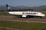 Ryanair, EI-EFW, Boeing, B737-8AS, ...  Kurt Greul 25.12.2010