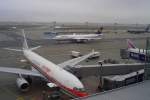 Blick von der Besucherterrasse des Terminals 2 auf das Vorfeld ...