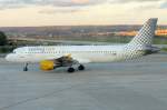 Vueling, EC-ICR, Airbus, A320-211, ...  Kurt Greul 07.02.2011