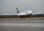 Landung D-ABVW B747-430 rwy 25R
01.12.2007
   ...
