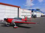 Extra 300L D-ENVY Flugplatz ...  Mario Ulbricht 04.03.2011