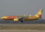 dusseldorf-dus TUIfly, D-ATUD, Boeing 737-800 WL 'Haribo-HaribAir' (jetzt wieder mit goldener Nase), 04.03.2011, DUS-EDDL, D�sseldorf, Germany
