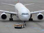 Emirates; A6-EMW; Boeing 777-31H. ...  Robert Viktor 17.03.2011