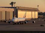 Emirates SkyCargo (TNT); OO-THD; ...  Robert Viktor 20.03.2011