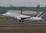 Air France Air France A 320-214 F-GKXF beim Start in Berlin-Tegel am 02.04.2011