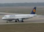 Lufthansa Lufthansa A 320-211 D-AIQH 'Dessau' bei der Ankunft in Berlin-Tegel am 02.04.2011