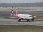 Air Berlin Air Berlin A 320-214 D-ABFF bei der Ankunft in Berlin-Tegel am 02.04.2011