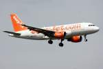 EASYJET Airbus A 319-111 ...  T�lzer73 29.04.2011