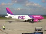 Airbus A 320 der ...  Wolfgang Schielasko 17.05.2011