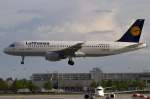 Lufthansa, D-AIPY, Airbus, A320-211, ...  Kurt Greul 01.06.2011