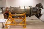 Luftwaffenmuseum der Bundeswehr Triebwerk RB.199 34R. Hersteller waren Rolls Royce, MTU und Fiat. Das Triebwerk wurde im Tornado eingesetzt. Das Ausstellungsst�ck ist eines der ersten Baumuster. Die orangefarbenen Leitungen waren nur an diesem Test-Triebwerk zur Datenaufzeichnung verlegt.  Foto:30.01.2008