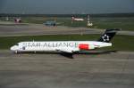 SAS MD 87 SE-DIB bei der Ankunft in Berlin-Tegel am ...