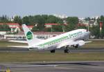 Germania B 737-75B D-AGER beim Start in Berlin-Tegel am 30.04.2011 ...