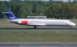 SAS MD 87 SE-DIP nach der Landung in Berlin-Tegel am ...