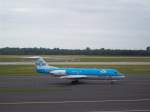 Fokker 70 von KLM-Cityhopper ...  Adrian.Papierok 04.07.2011