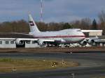 berlin-tegel-txl V.A.E. 747-400 A6-YAS Berlin TXL 16.02.2008