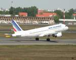 Air France A 320-214 F-GKXI beim Start in Berlin-Tegel am ...