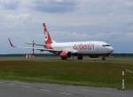 Air Berlin B 737-86J D-ABKD auf dem Weg zum Start ...