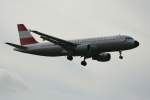 Austrian Retro A 320-214 OE-LBP kurz vor der Landung in ...