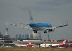 KLM B 737-7K2 PH-BGD ...  Frank Maczkowicz 28.08.2011