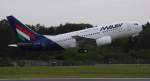 Malev, HA-LOA, Boeing 737-7Q8, ...  Henryk Konrad 04.09.2011