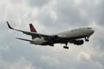 Delta Airlines B 767-332(ER) ...  Frank Maczkowicz 05.09.2011