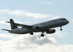 Lufthansa A 321-231 D-AISX kurz vor der Landung in Berlin-Tegel ...