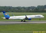 dusseldorf-dus Condor, D-ABOI (Peanuts-Sticker), Boeing 757-300 wl, 28.07.2011, DUS-EDDL, D�sseldorf, Germany 

