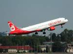 Air Berlin A 321-211 D-ALSC beim Start in Berlin-Tegel am ...