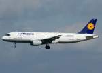 Lufthansa, D-AIQF  Halle an ...  Wolfgang Kleuser 26.10.2011