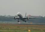 United Airlines B 757-224 N18112 beim Start in Berlin-Tegel am ...