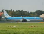 KLM B 737-9K2 PH-BXT ...  Frank Maczkowicz 07.11.2011