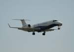 ABS Jets Embraer ERJ-135BJ Legacy OK-SLN kurz vor der Landung ...