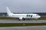 berlin-tegel-txl Sky 734 TC-SGD - mit dunkelgr�nem Sky-Logo - das Tail ist noch wei� - die Maschine flog vorher f�r Saga - vielleicht bekommt Sky ja einen neuen Jet. Berlin TXL 06.04.2008